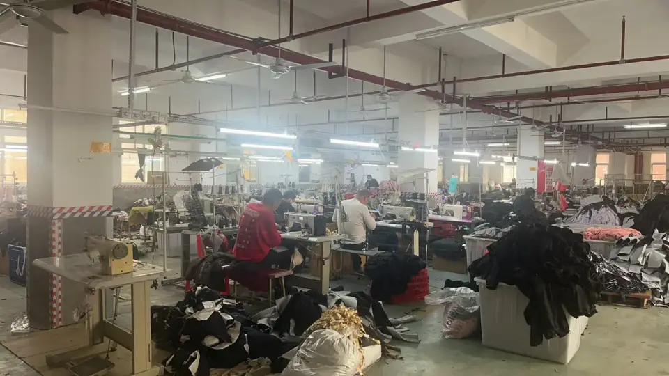 ActiveWear Factory Workshop - Real Production Floor in Quanzhou